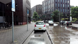 865 Wateroverlast Wielingenstraat_video 2, Na een paar fikse buien stond de Wielingenstraat behoorlijk onder water, 2021.